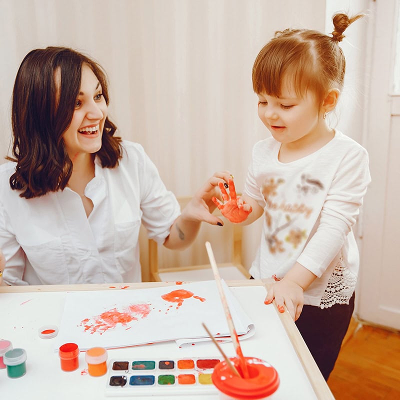 Kunsttherapie für Kinder im Regenbogenhaus Kriele